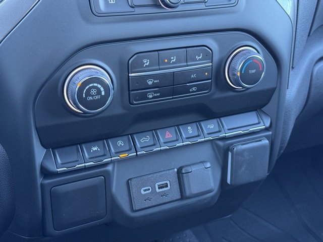 2025 Chevrolet Silverado 1500 Custom photo 19