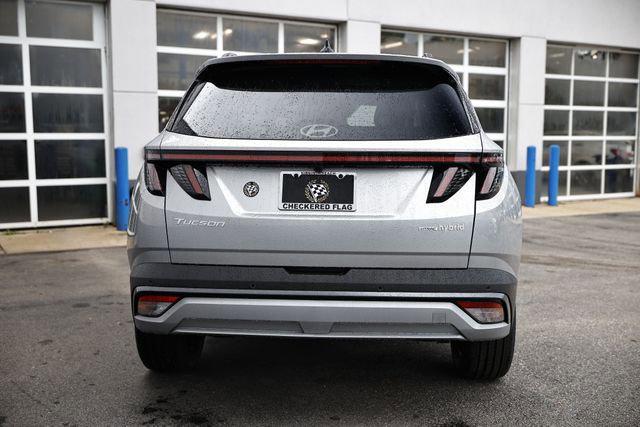 2025 Hyundai Tucson Hybrid Limited photo 3