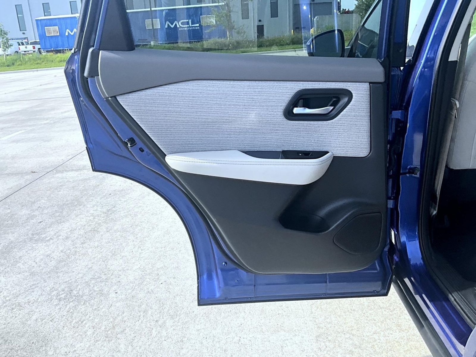 2021 Nissan Rogue SV photo 18