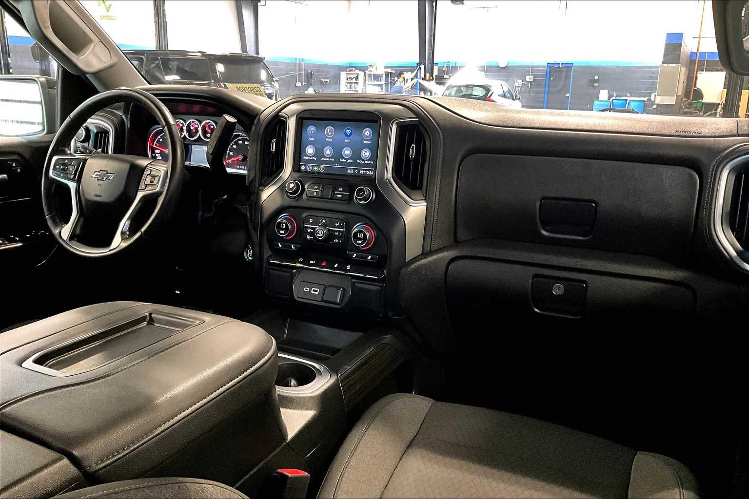 2022 Chevrolet Silverado 1500 RST photo 13