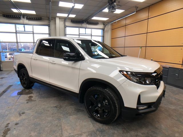 2025 Honda Ridgeline Black Edition's photo