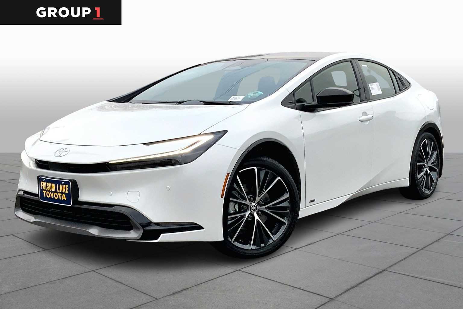 2026 Toyota Prius XLE's photo