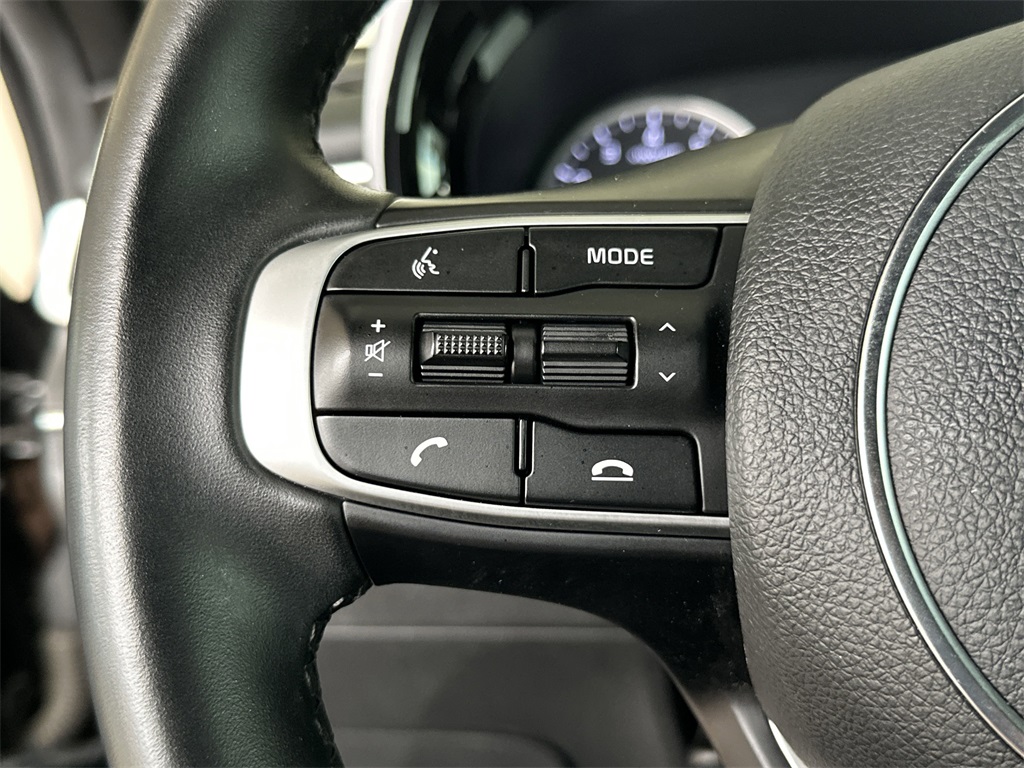 2022 Kia K5 GT-Line photo 19