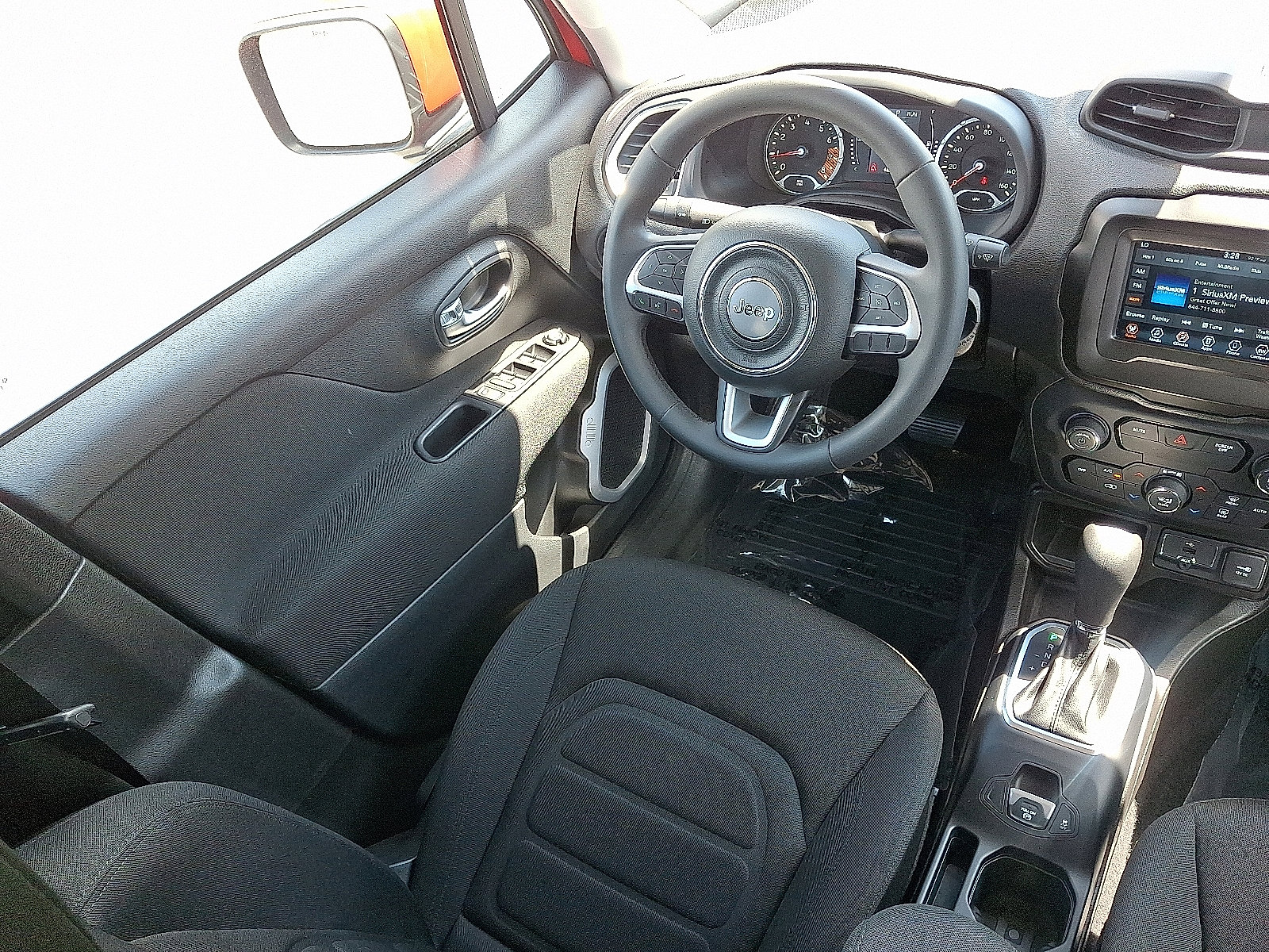 2020 Jeep Renegade Latitude photo 10