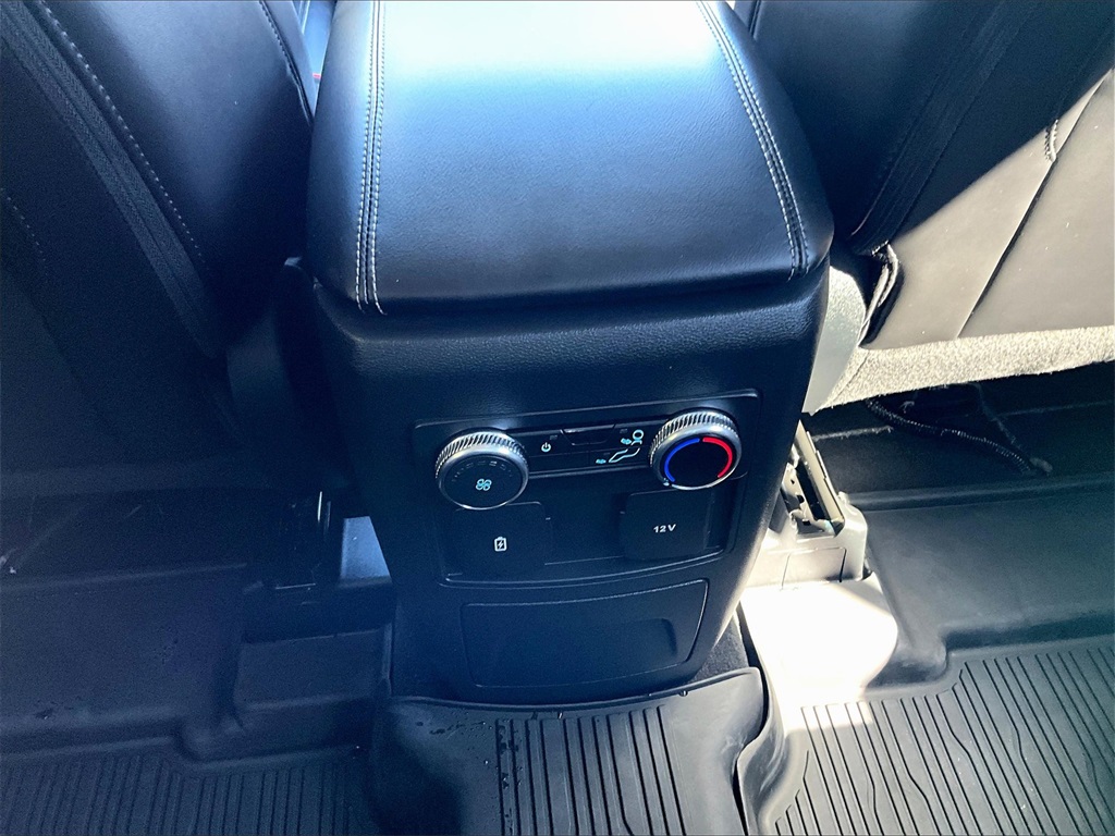 2022 Ford Explorer XLT photo 28