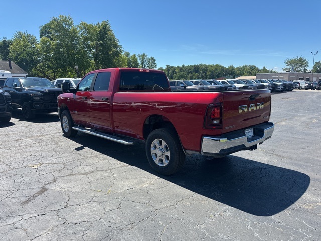 2025 Ram 3500 Big Horn photo 5