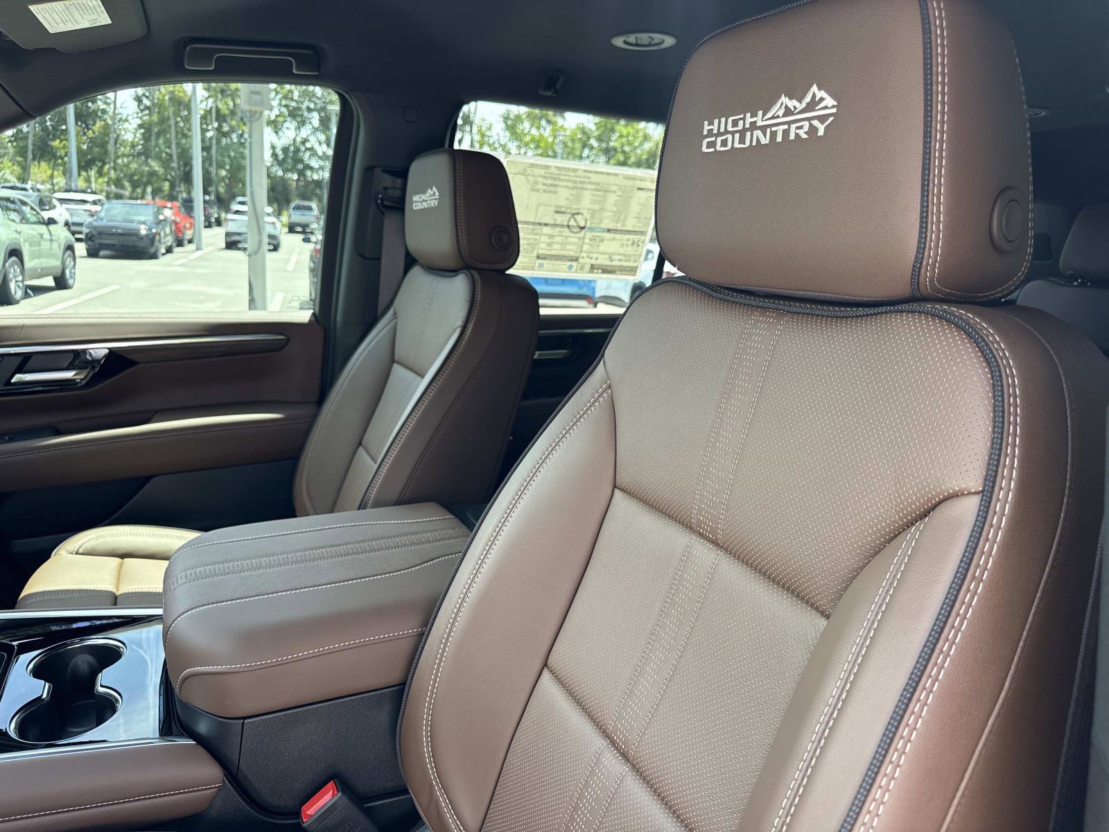 2025 Chevrolet Tahoe High Country photo 27