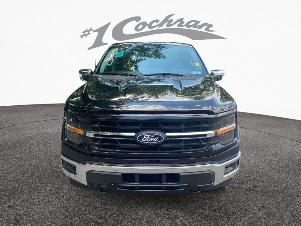 2025 Ford F-150 XLT photo 2