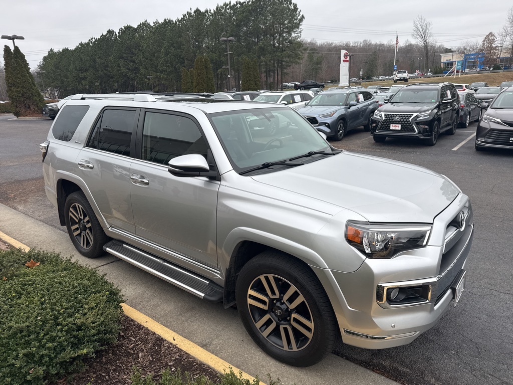 2018 Toyota 4Runner Limited's photo