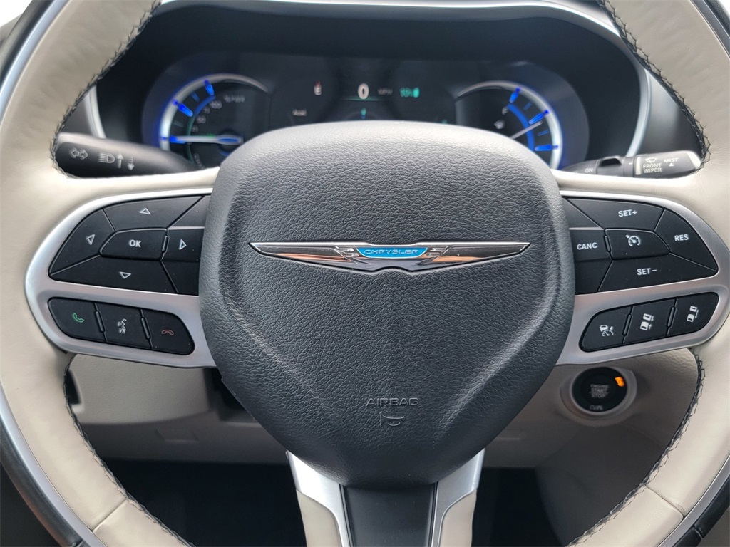 2018 Chrysler Pacifica Hybrid Limited photo 32