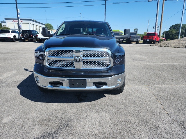 2016 Ram 1500 Laramie photo 2