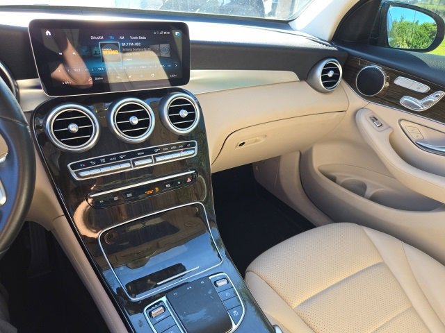 2020 Mercedes Benz GLC 300 photo 10
