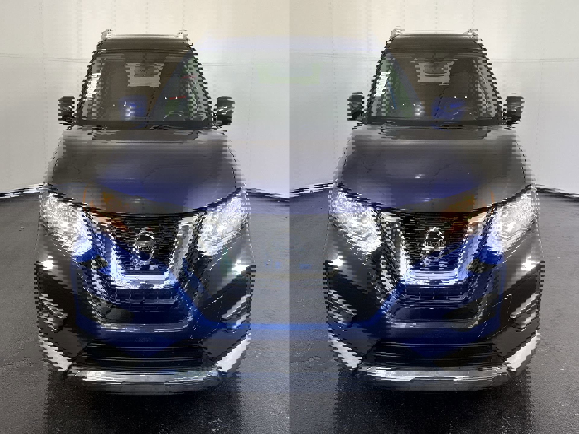 2017 Nissan Rogue SV photo 3