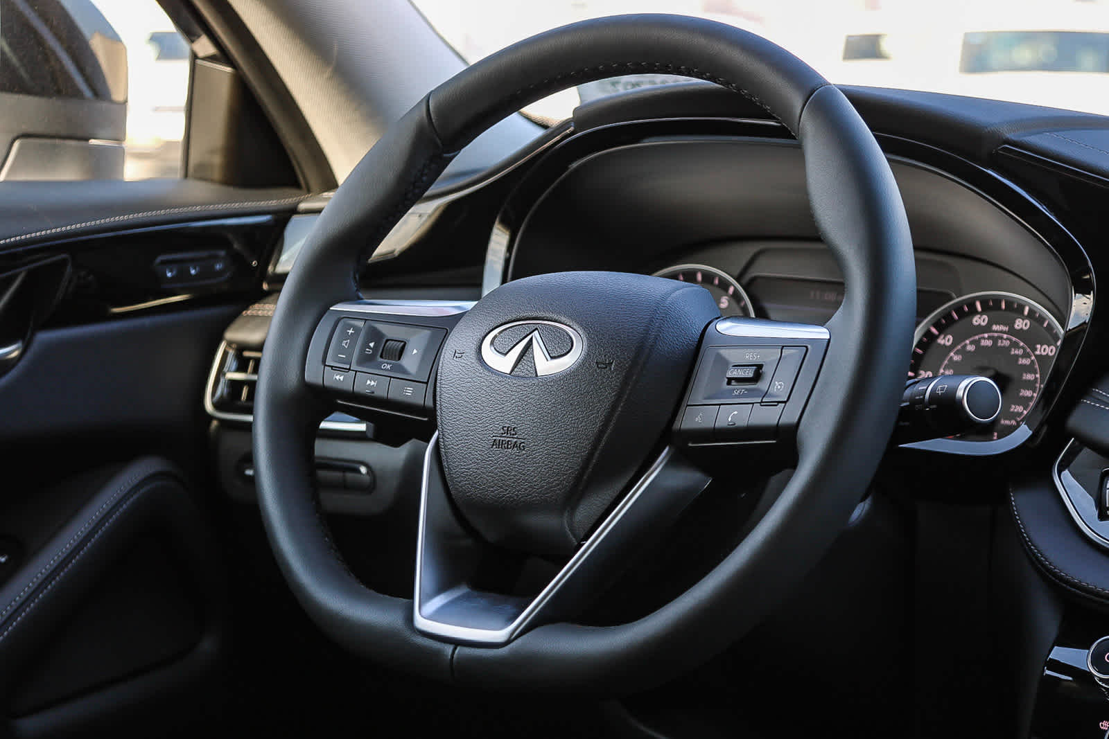2025 Infiniti QX60 Pure photo 12