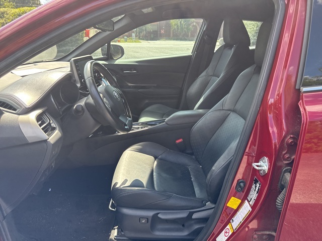 2019 Toyota C-HR Limited photo 9