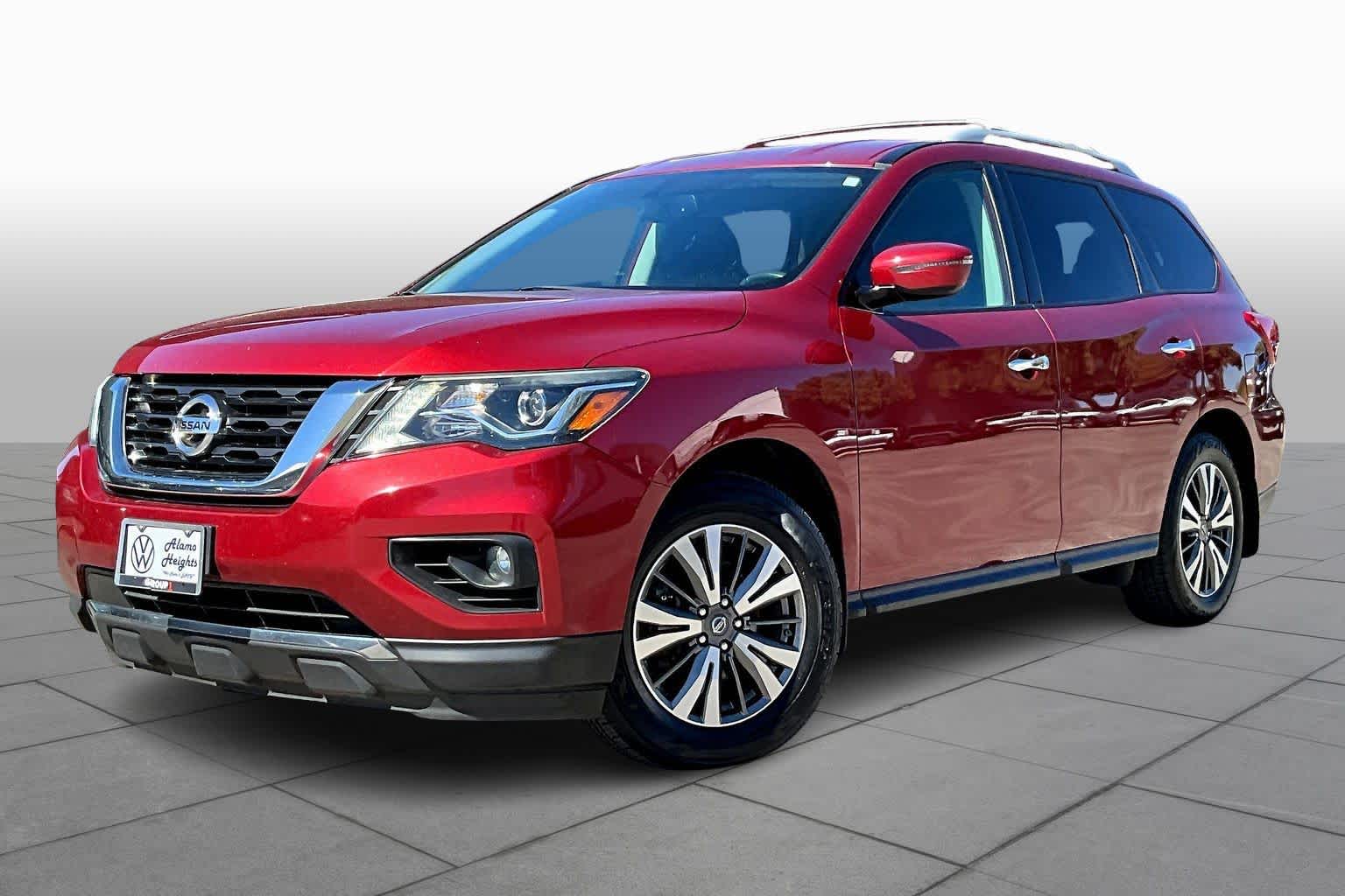 2017 Nissan Pathfinder SV