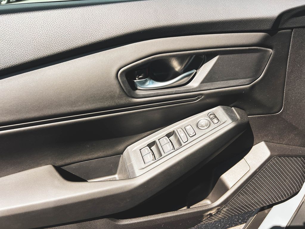 2025 Honda Accord SE photo 12