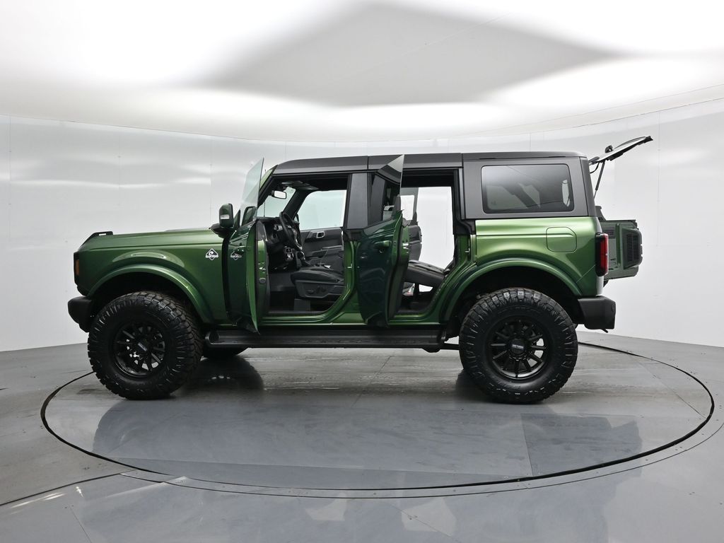 2025 Ford Bronco Outer Banks photo 33