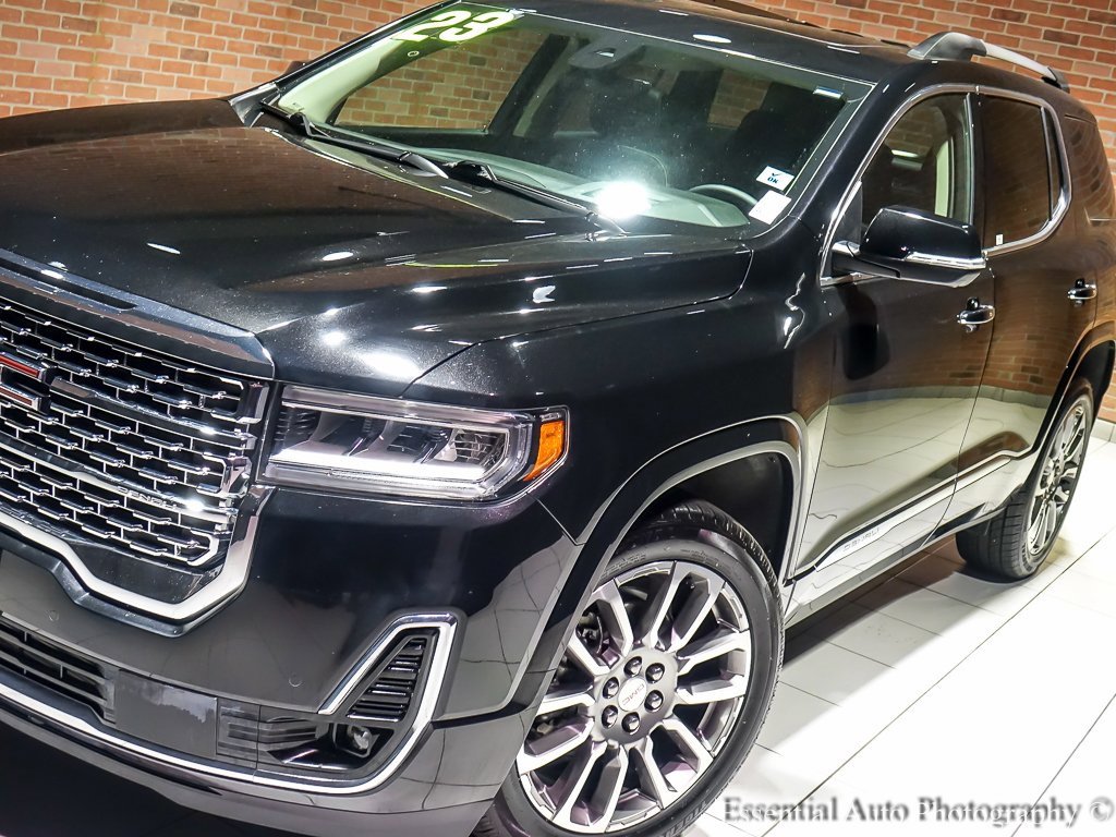 2023 GMC ACADIA - Image 5