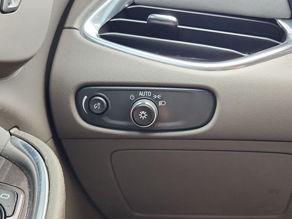 2021 Chevrolet Malibu 1LT photo 18