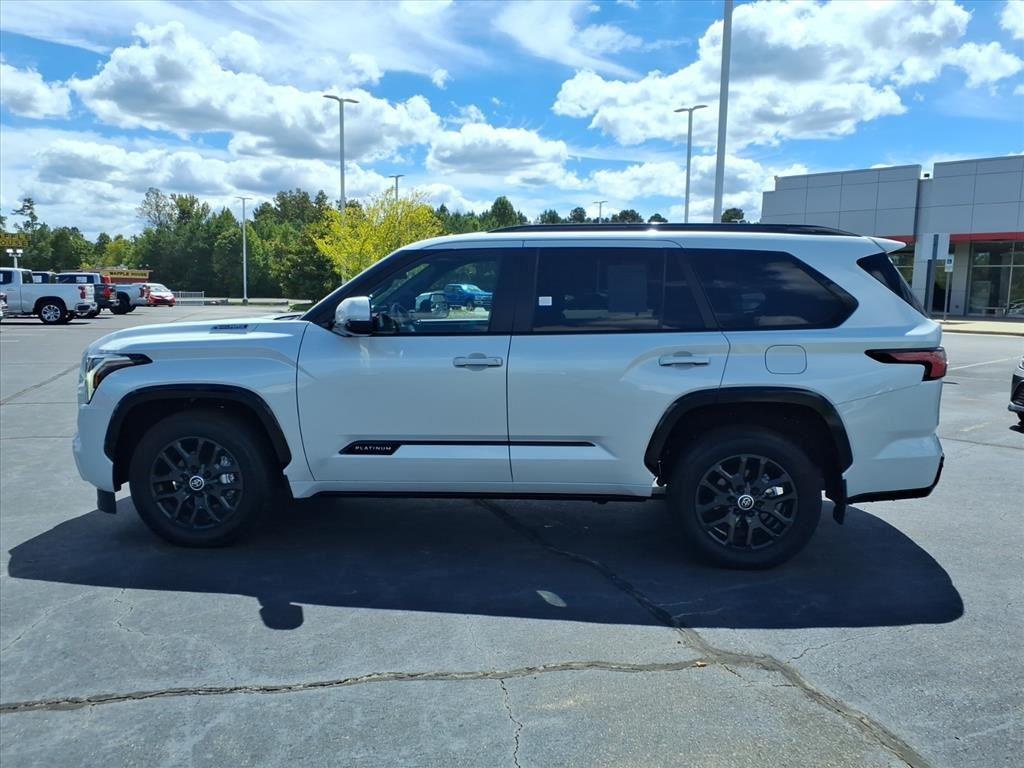 2024 Toyota Sequoia Platinum photo 2
