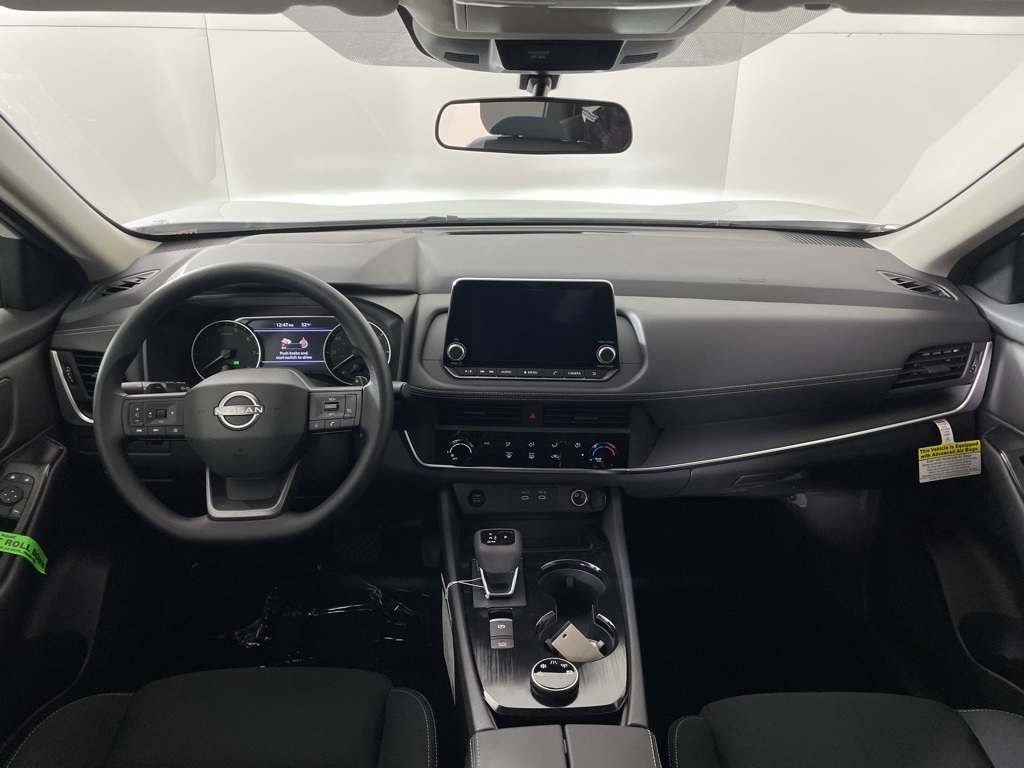 2025 Nissan Rogue S photo 32