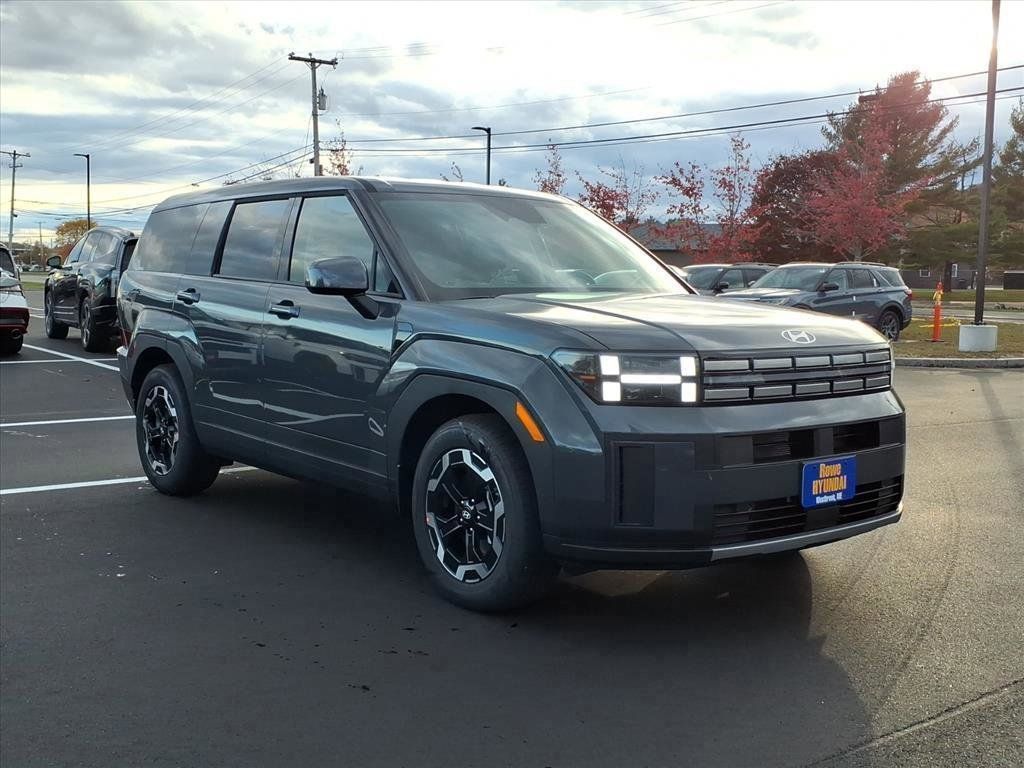 2026 Hyundai Santa Fe SE photo 3