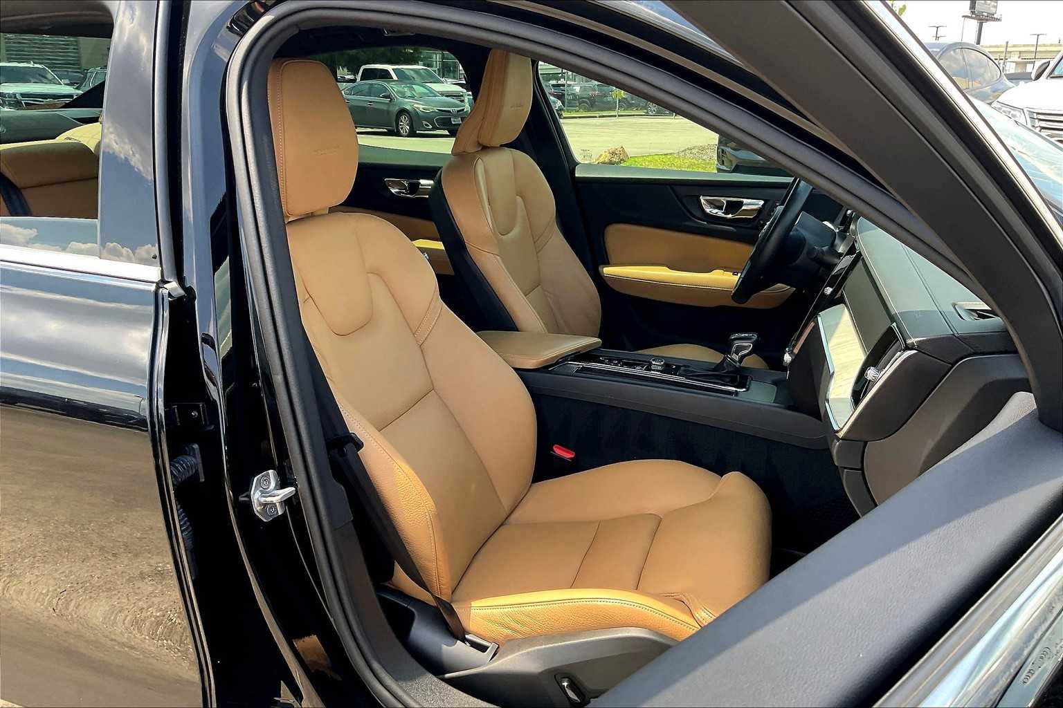 2019 Volvo S60 Inscription photo 7