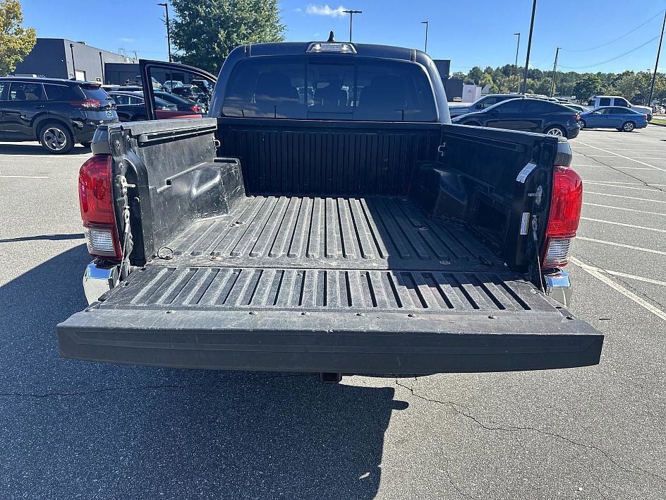2021 Toyota Tacoma SR5 photo 14