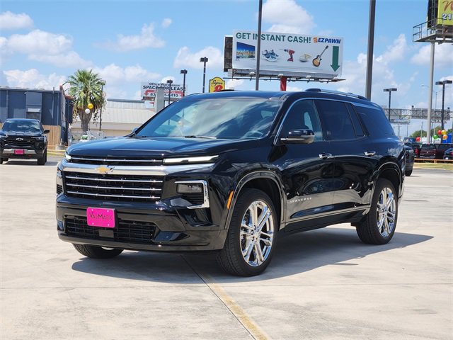 2026 Chevrolet Traverse High Country photo 2