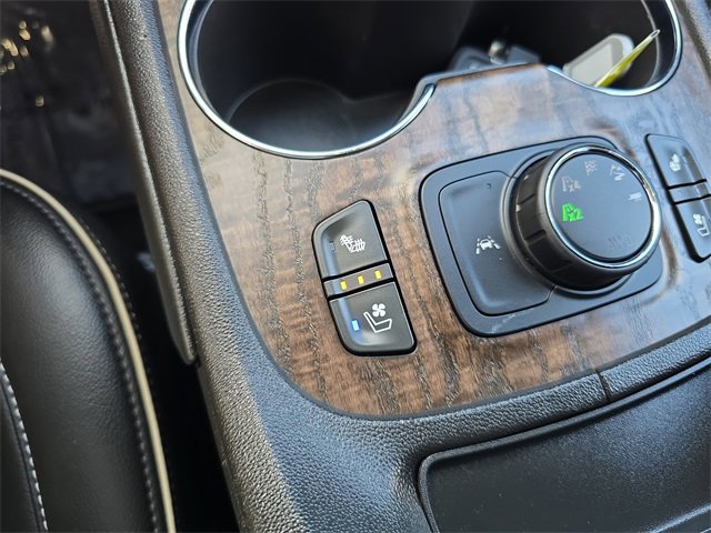 2023 Gmc Acadia Denali photo 19