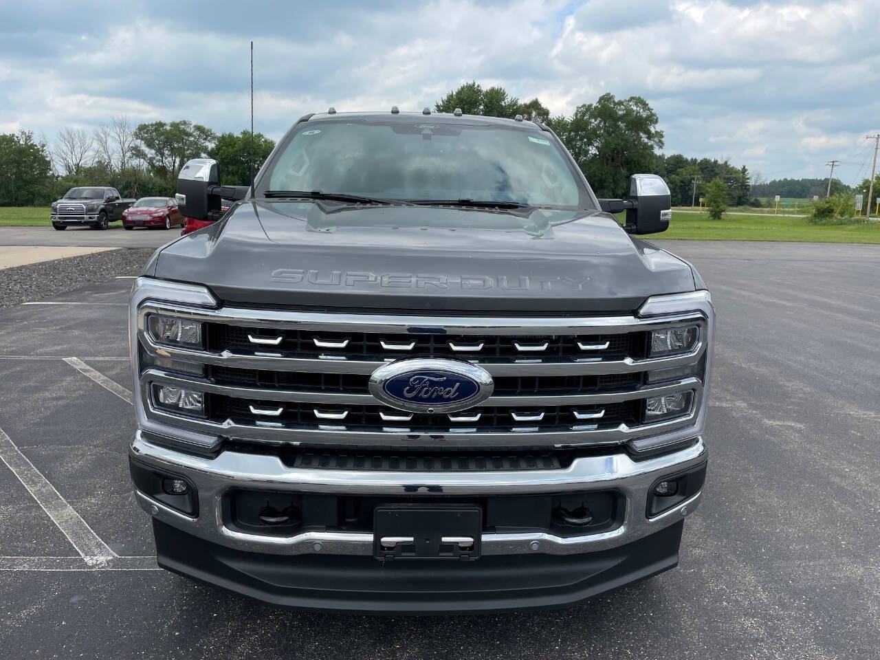 2025 Ford F-250 Lariat photo 2
