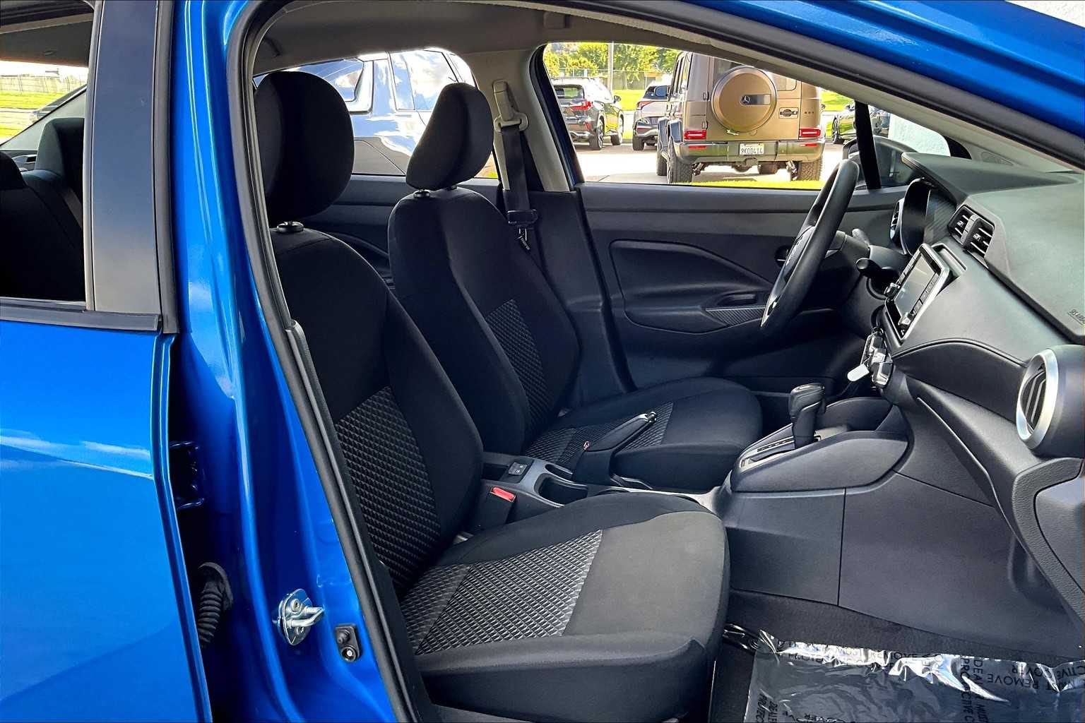 2024 Nissan Versa S photo 8