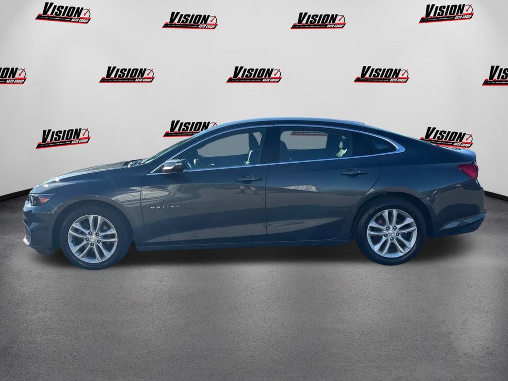 2017 Chevrolet Malibu 1LT photo 8