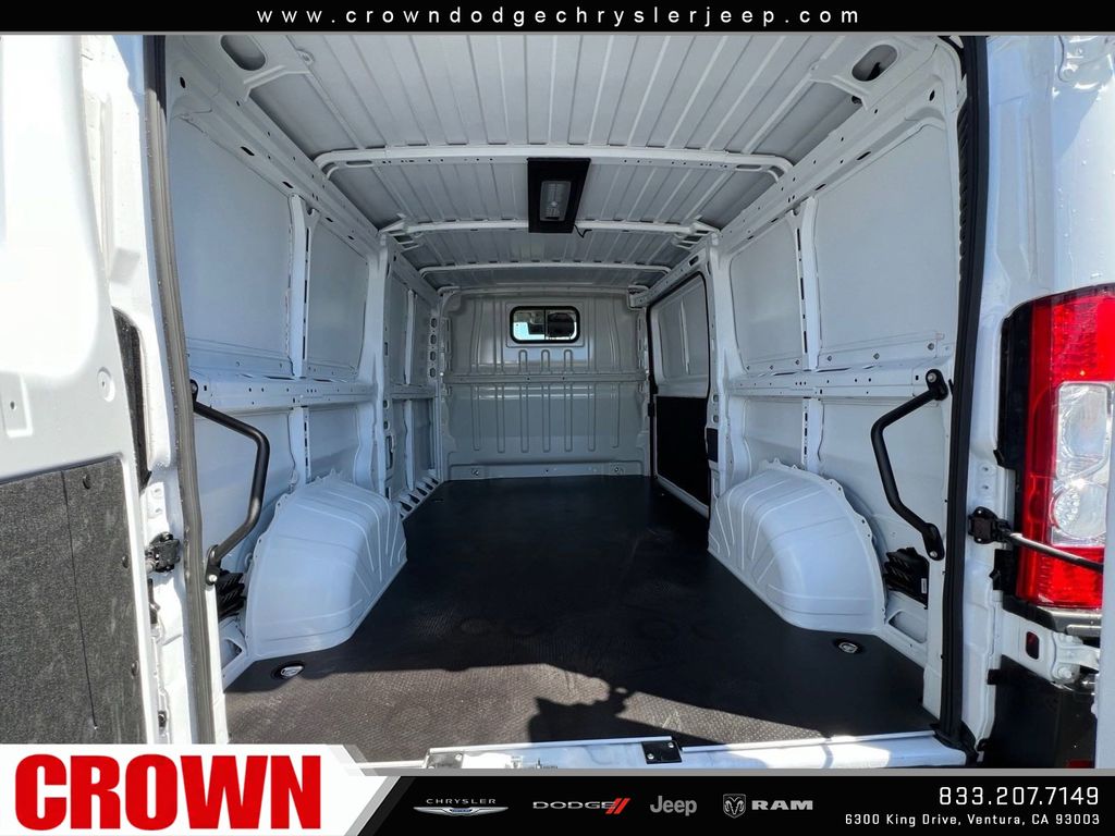 2024 Ram ProMaster 2500 photo 8