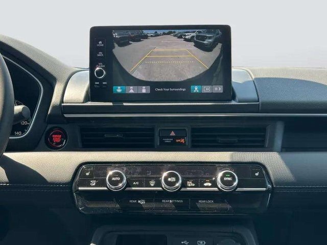 2025 Honda Pilot Touring photo 17