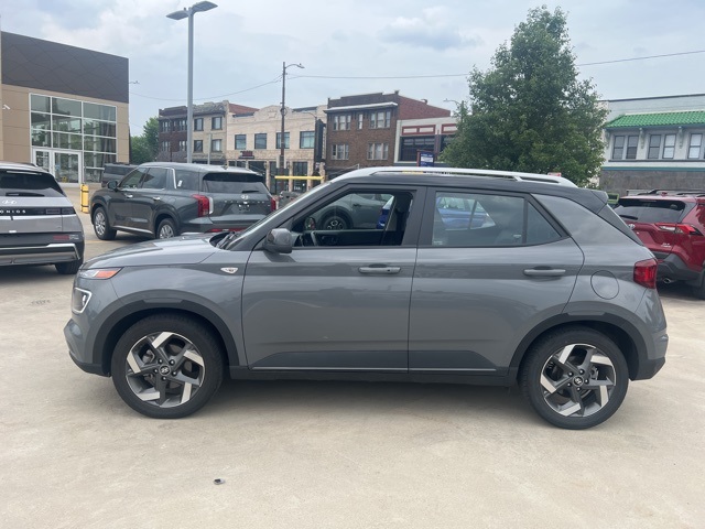Certified 2022 Hyundai Venue Limited with VIN KMHRC8A32NU204428 for sale in Pittsburgh, PA
