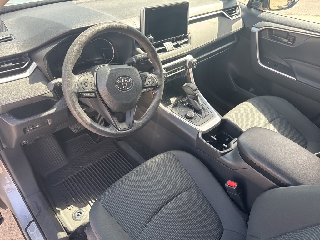 2024 Toyota RAV4 Hybrid LE photo 16