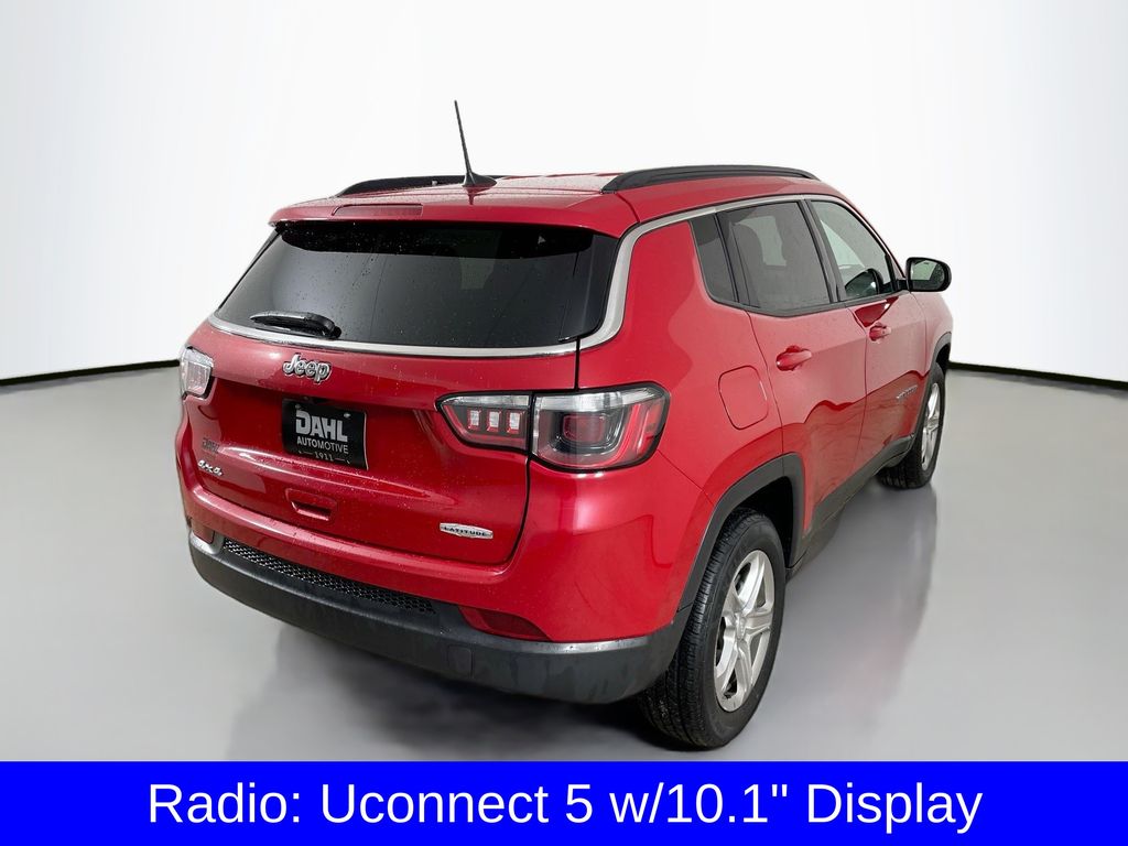 2024 Jeep Compass Latitude photo 4