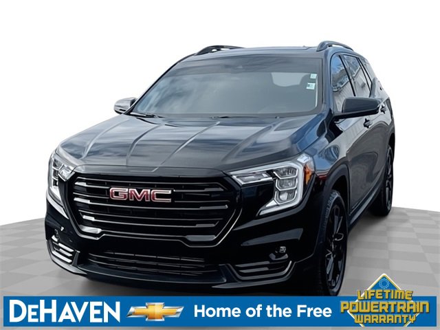 2024 GMC Terrain SLT's photo