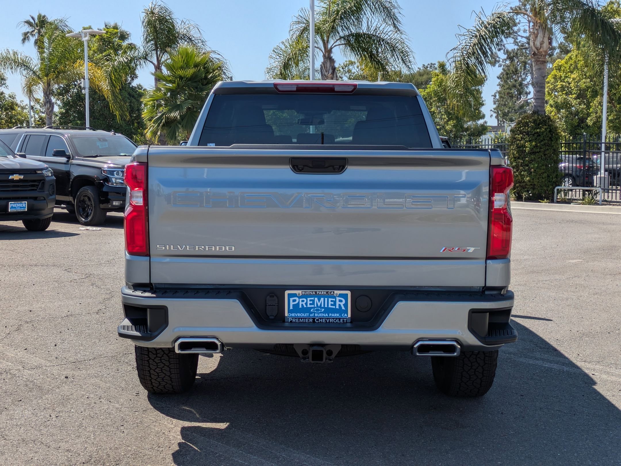 2025 Chevrolet Silverado 1500 RST photo 3