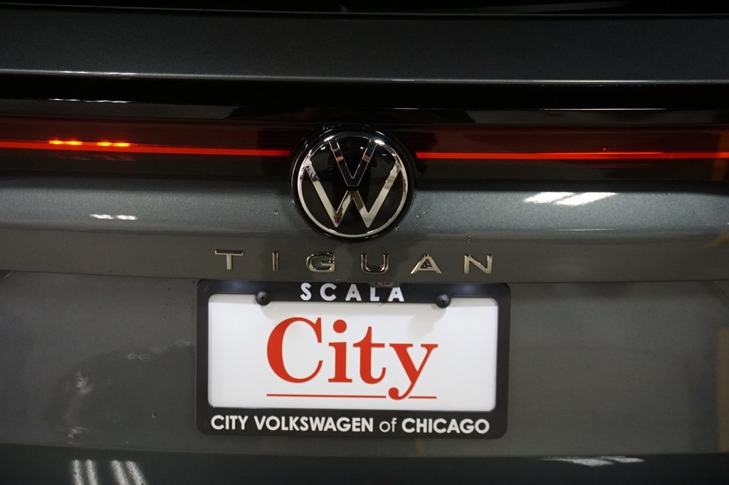 2025 Volkswagen Tiguan SE photo 30