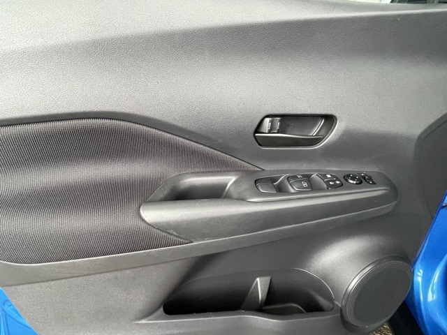 2021 Nissan Kicks S photo 27