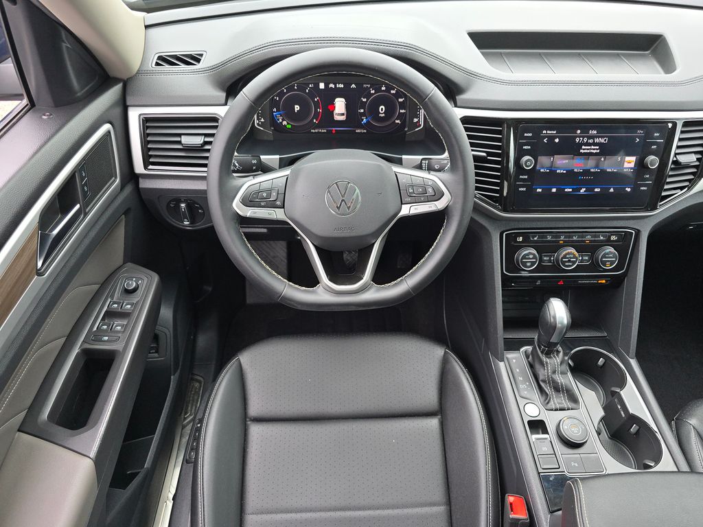 2023 Volkswagen Atlas SEL photo 13