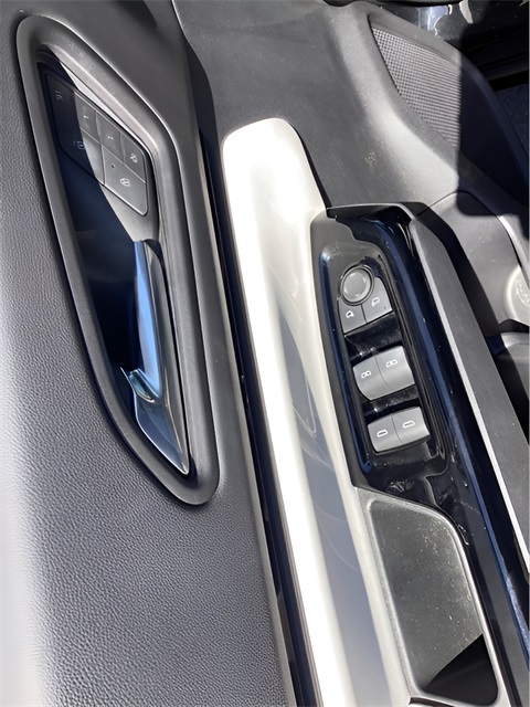 2024 Honda Prologue Touring photo 17