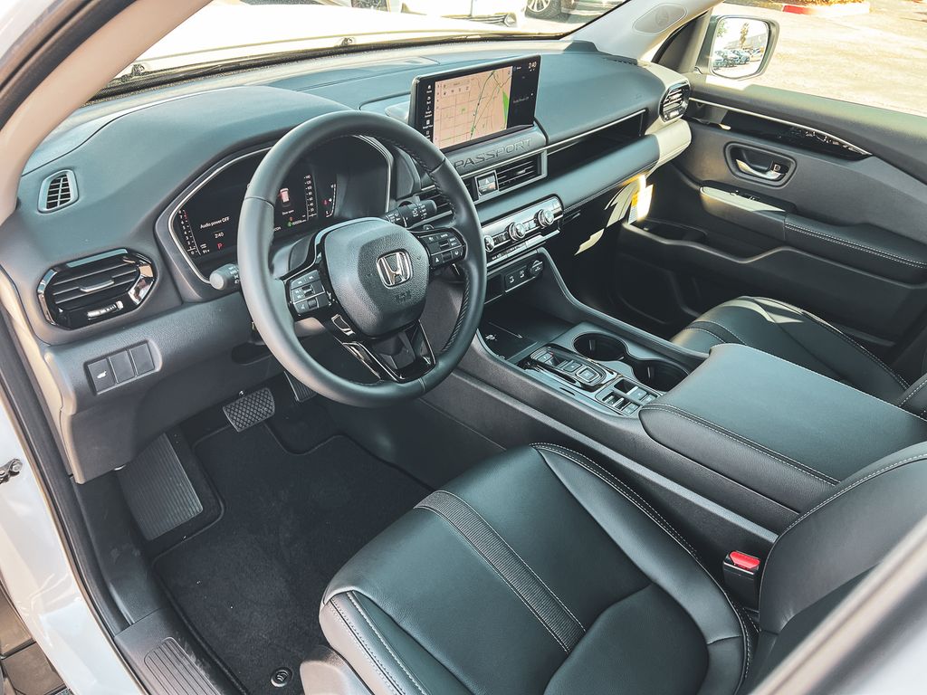 2026 Honda Passport photo 27