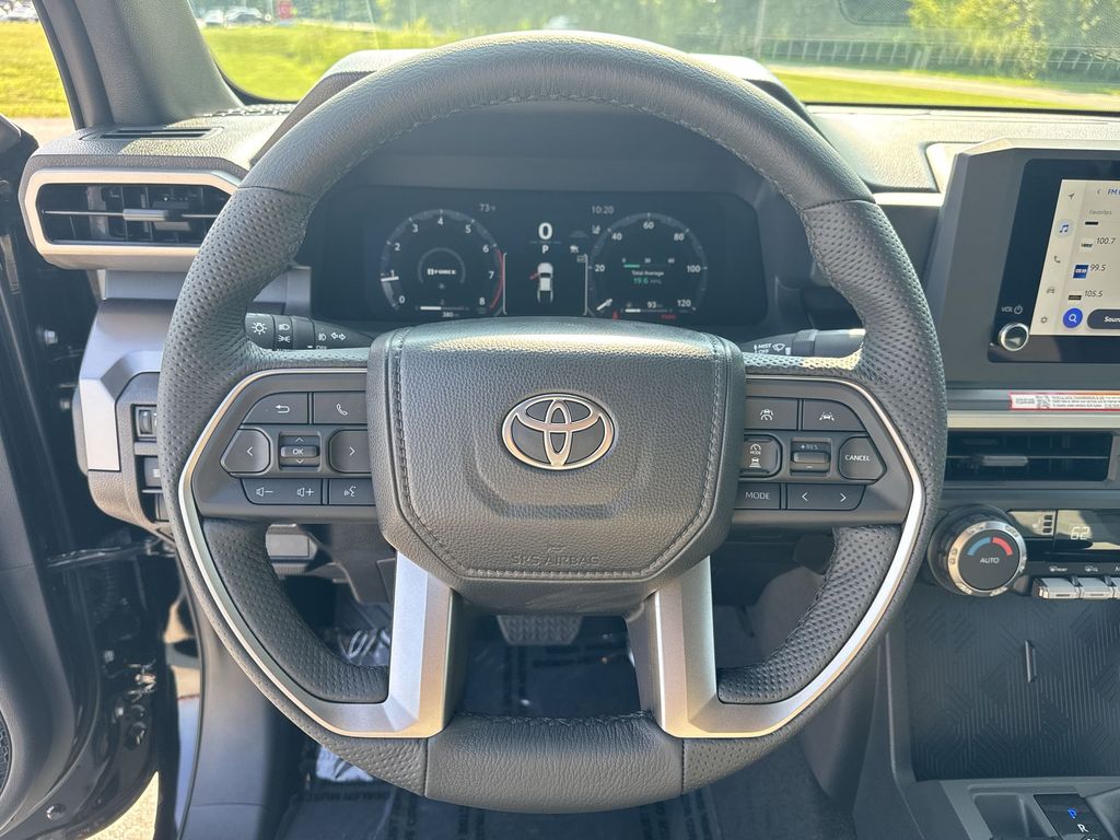 2025 Toyota Tacoma TRD Off-Road photo 11