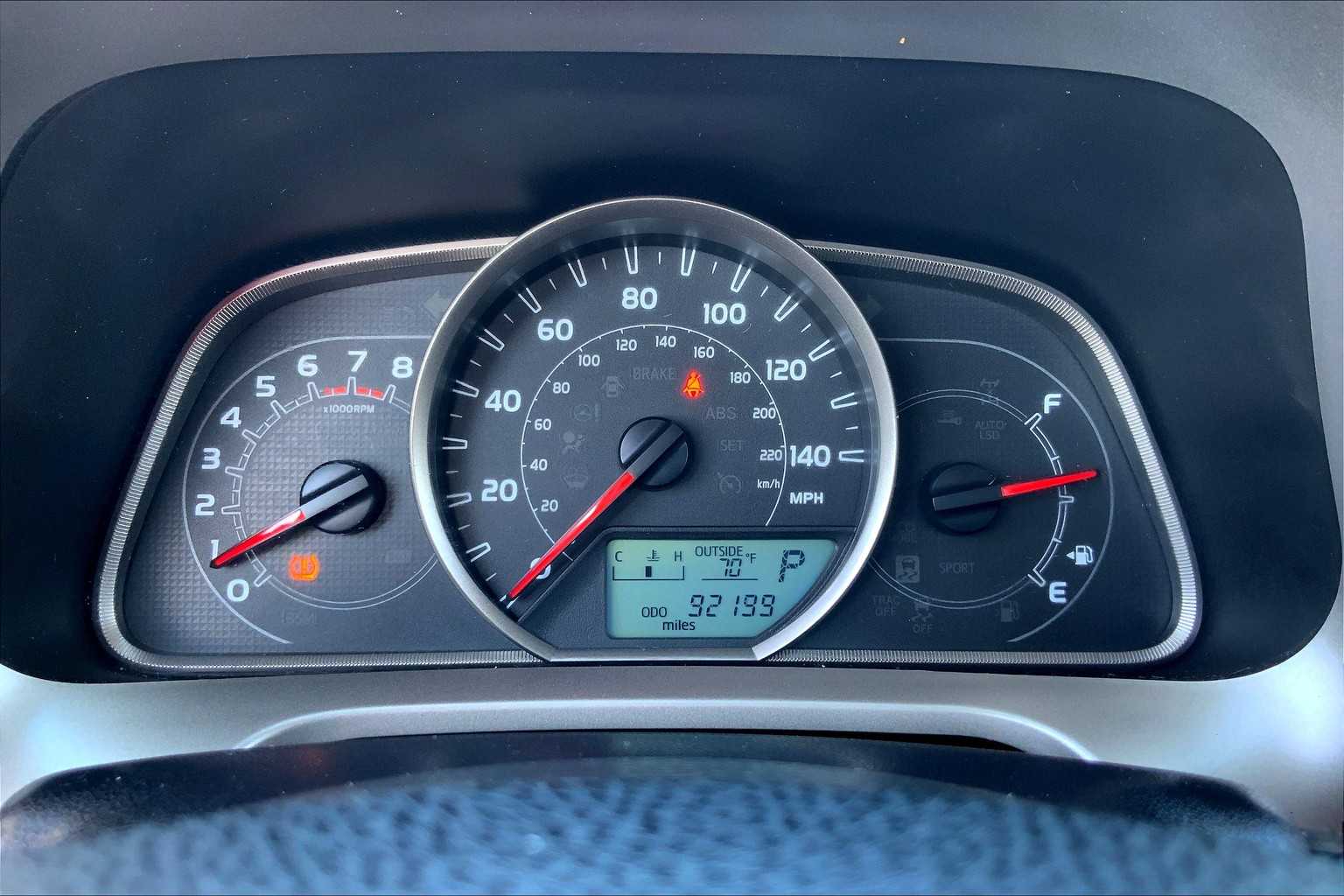 2015 Toyota RAV4 XLE photo 23