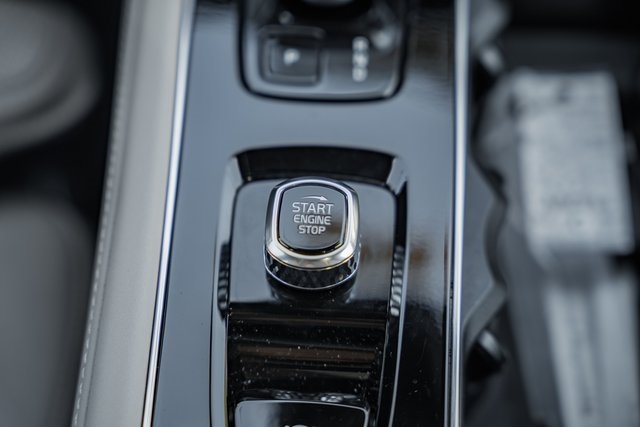 2026 Volvo XC90 photo 22