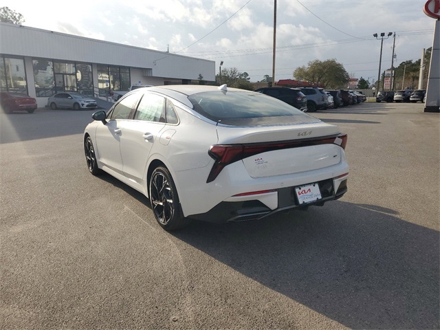 2025 Kia K5 GT-Line photo 4